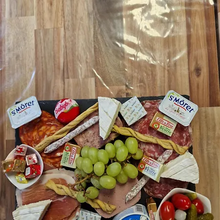 L Evasion Secrete 招待所 *